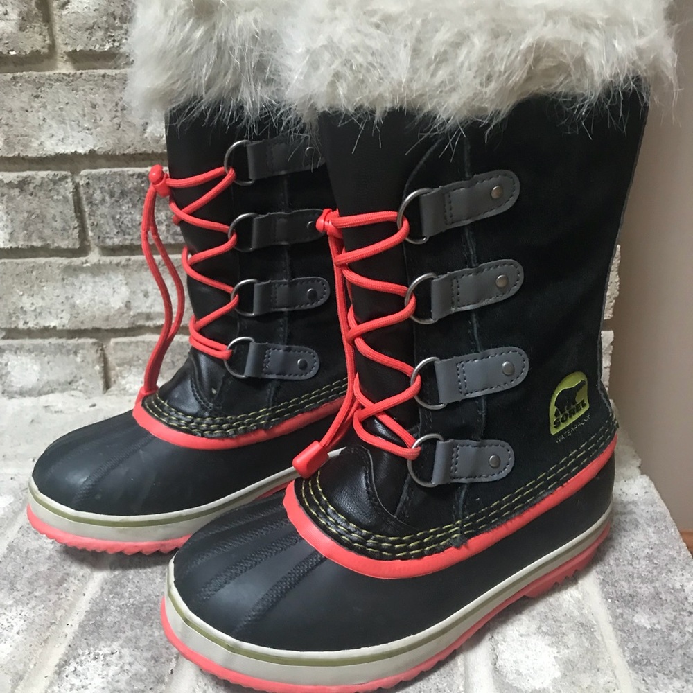 SOREL JOAN OF ARCTIC Snow Boots Girls Size 3